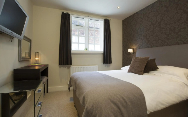The George Hotel