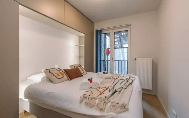 Comfortable 2 Bedroom Apartment With Sea-view