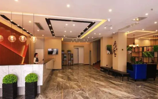 Home Inn (Bijie East Passenger Station)