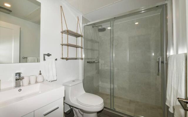 *NEW* 2Bd 2Bath APT with Ocean View, Pool, Gym