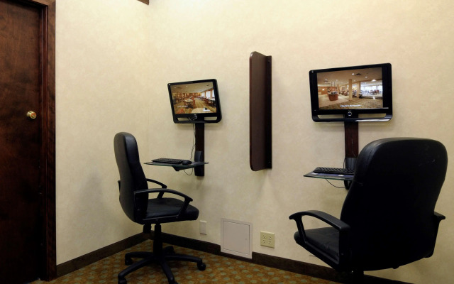 Best Western Plus Chicago Hillside