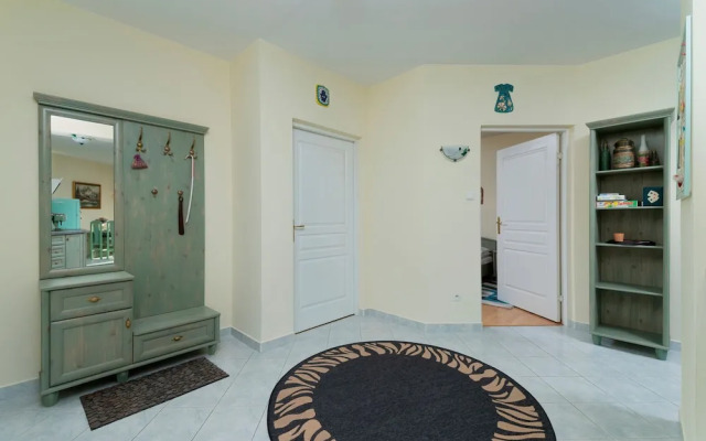Mountain View Czajki by Renters
