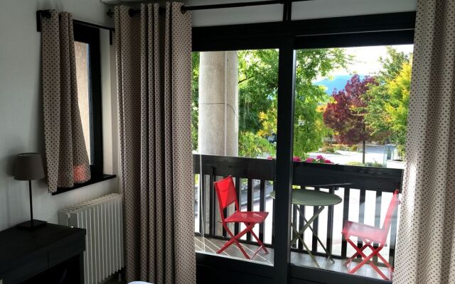 Logis Hôtel Annecy Nord / Argonay