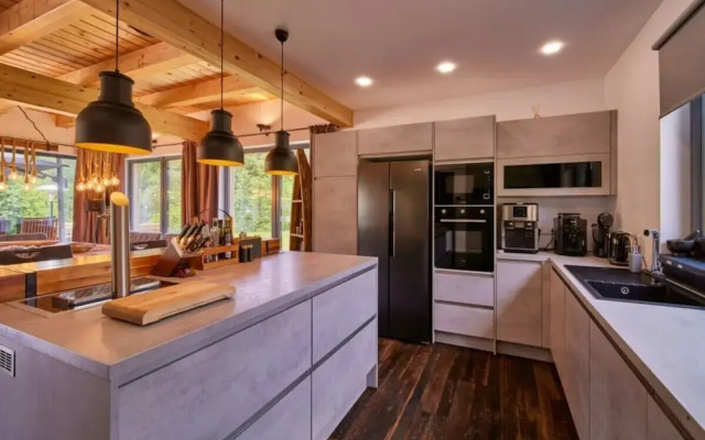 Welcoming Villa With Amenities