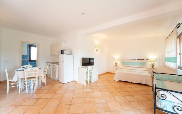 Relaxing Residence Baia dei Mirti B4 1 Bedroom Apartment Sleeps 4 -bilo-4