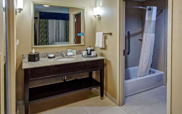 Hampton Inn & Suites Clarksville