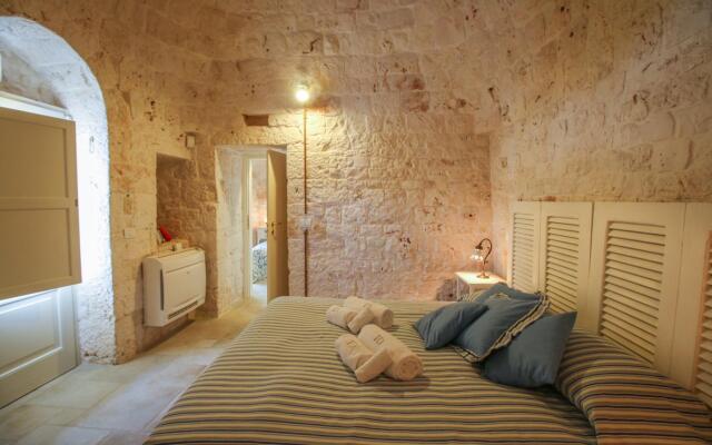 TD Trulli di Bouganville w Large Amazing Pool