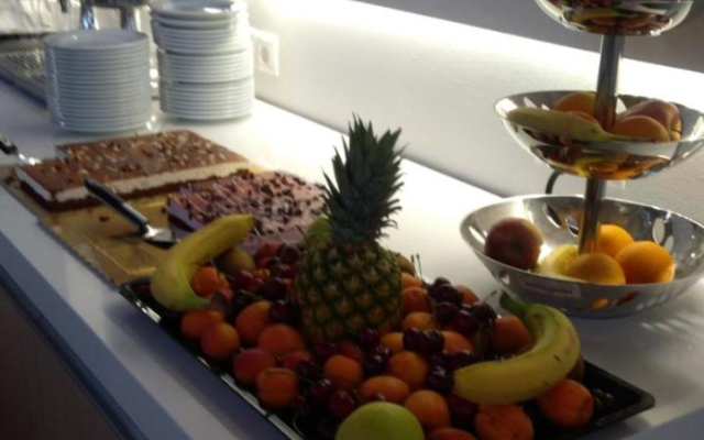 Melina Beach Hotel