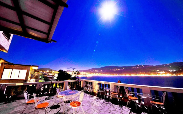 Mirini Hotel