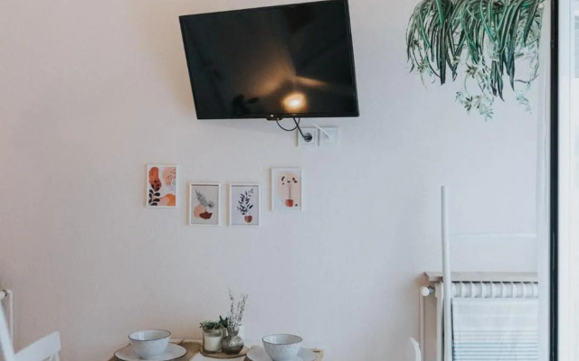 Bohemian Loft With View!