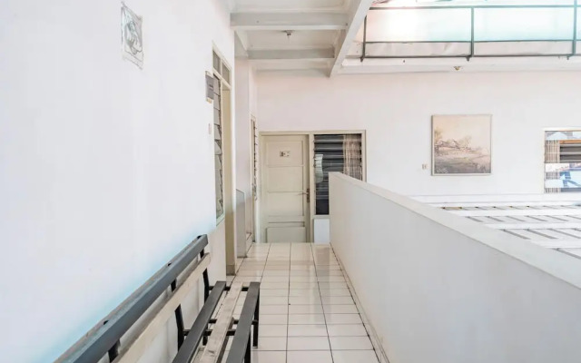 Collection O Hotel Sanira