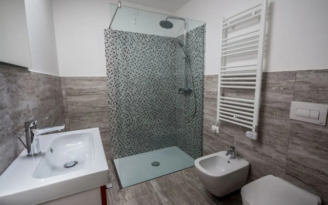 HOMIQUO - Royal Suite Como Lake