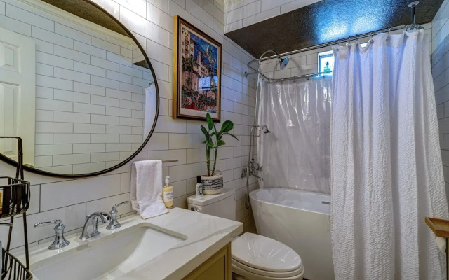 Spring Branch Haven - Cozy 3BR Oasis, Pet Friendly