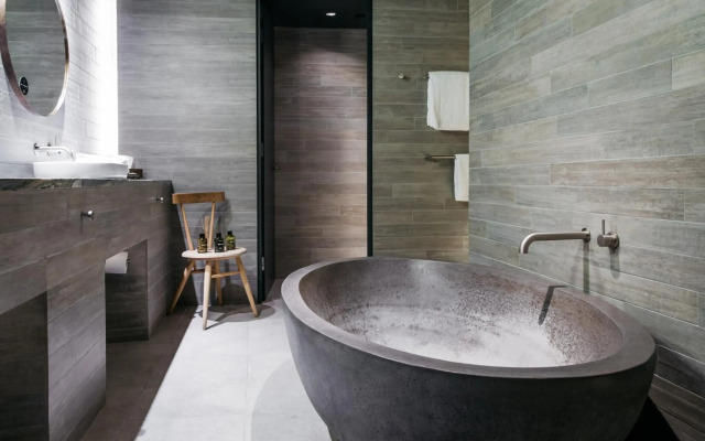 Ovolo Nishi