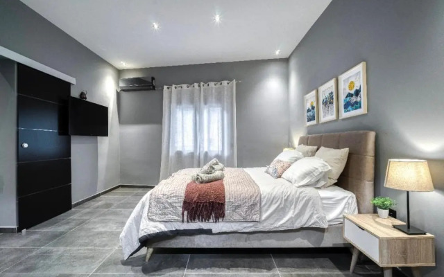 L apartment