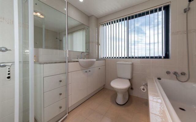 Yacaaba Terrace, Unit 9, 3 Yacaaba Street