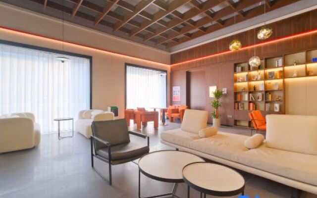 Taizhou Moke Hotel (Taizhou Sports Center)