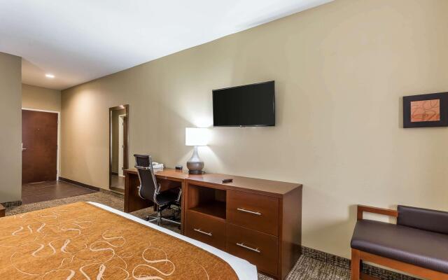 Comfort Suites Houston I-45 North