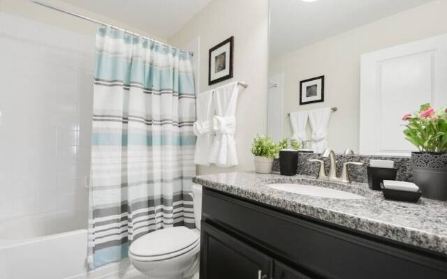 9153 Davenport - 8 Br Home