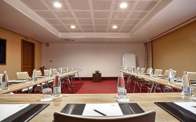 Kempinski Hotel Grand Arena