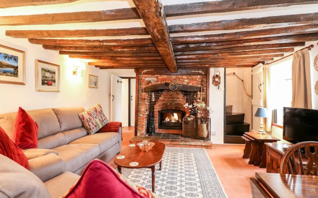 Hollyhedge Cottage