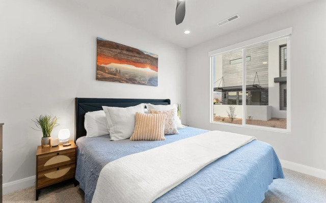 Oasis Retreat 5 Bedroom Townhouse