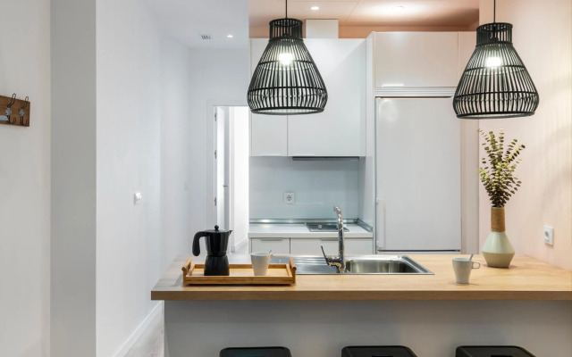 Lola 14 Suite Apartment