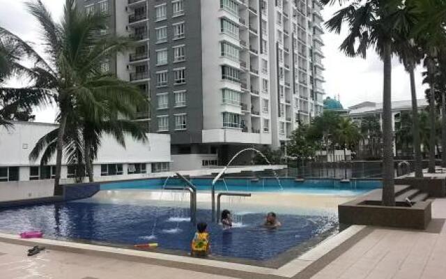 Garden Apartment at Zenith