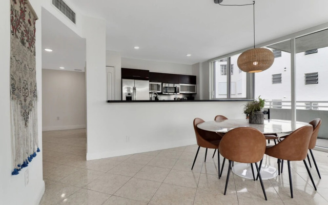 Roami at Sunny Isles