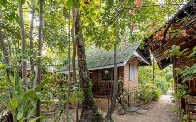 ZEN Rooms Garden Beach Siargao