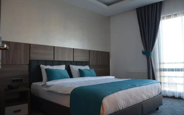 Winter City Hotel