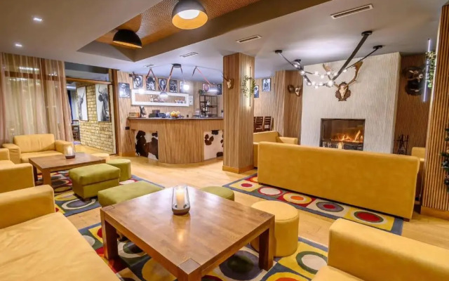 Villa Mansoor & Lodge