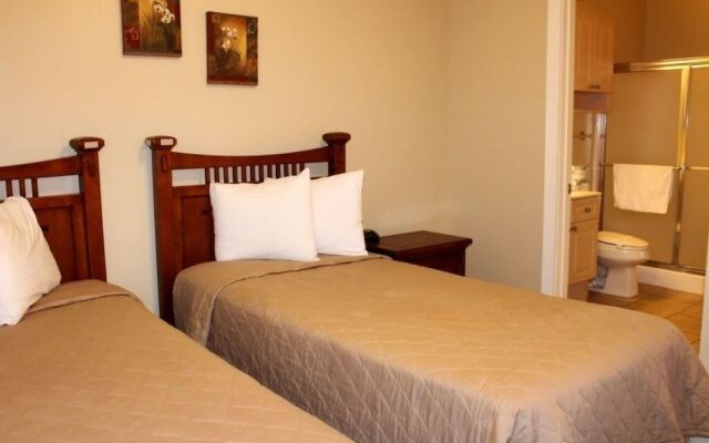 Magnolia Pointe 204 4879 2 Br condo by RedAwning