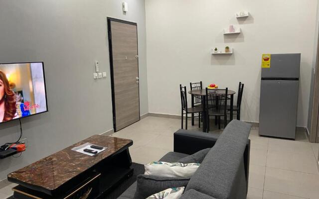 Queens View Apartment