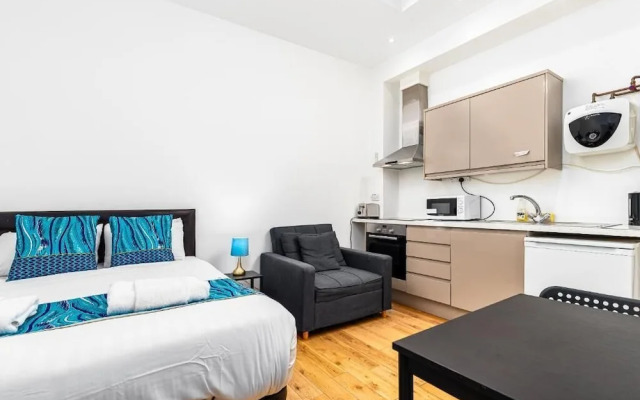 London Homes - Aldgate Flats