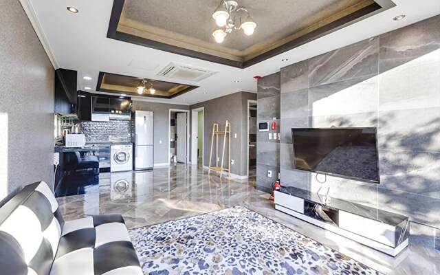 Namhae Rabyeol Pension