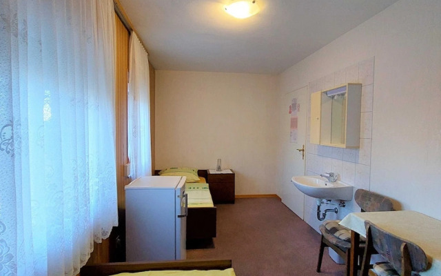 Sleek and Serene Rooms Crikvenica