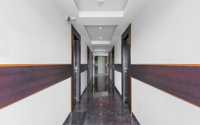 OYO Flagship 22529 Elegance Inn