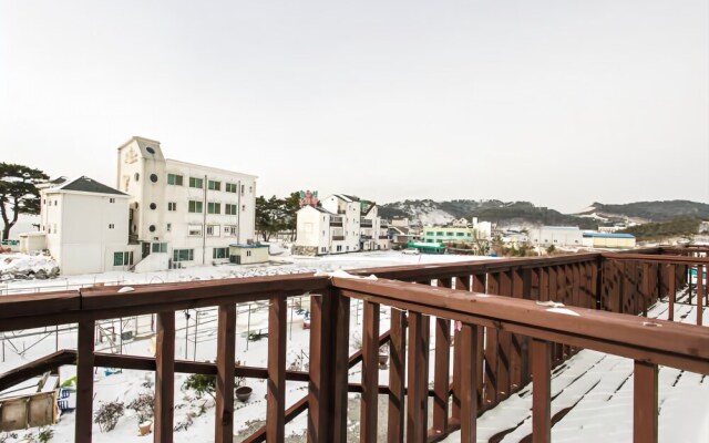 Taean Bangpo Sea Pension