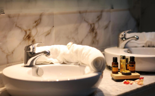 Silver Suites Hotel & Spa