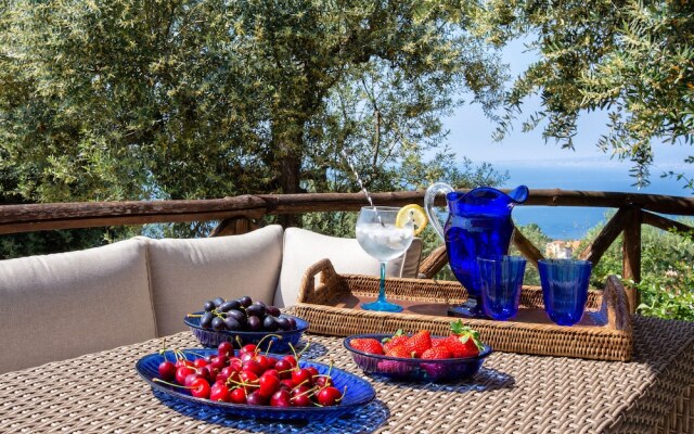 Romantic Rooftop Apartment with Pool&Terrace