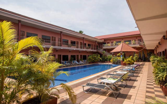 Beach Road Hotel
