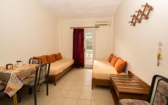 Divina Apartments  by Estia