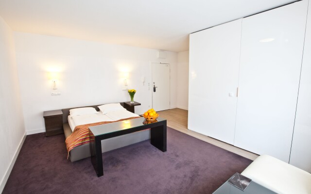 Platinum Apartments Aparthotel