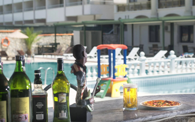 Temple Beach Hotel
