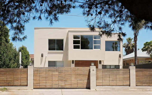 Arabella on West Apartments