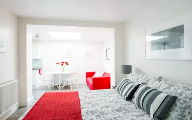 Gloucester St. Studios