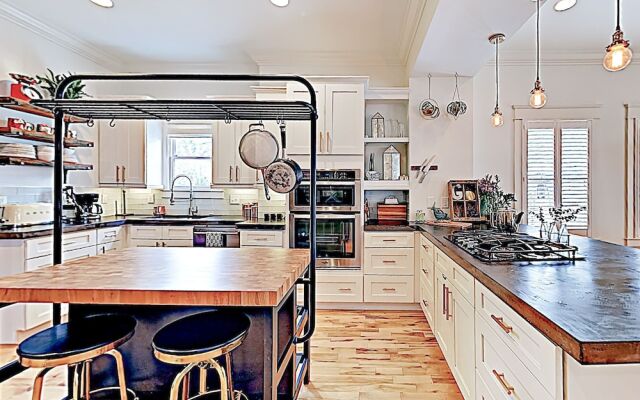17th Street Home - 4 Br Home
