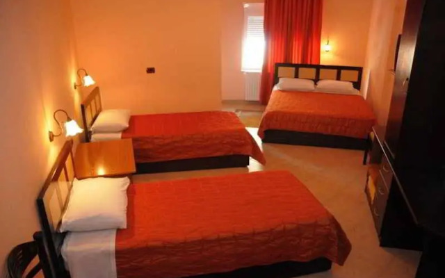 Hotel George