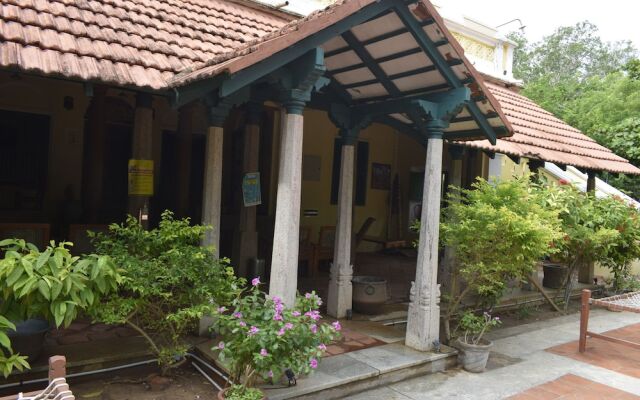 Saradharam Heritage Hotel Lakshmi Vilas